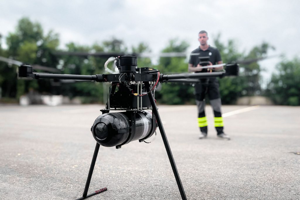 Hydrogen-powered drone, one of the key applications for gas booster pump refueling
